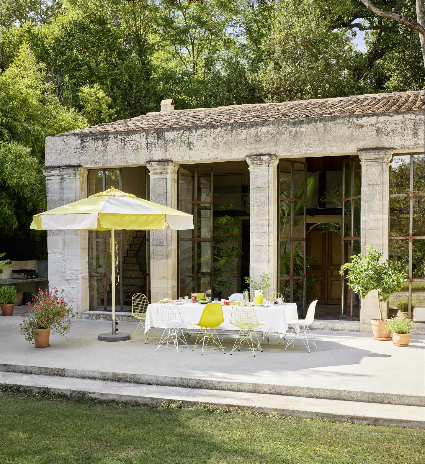 Eames Fiberglass Chair DSR Stuhl Vitra