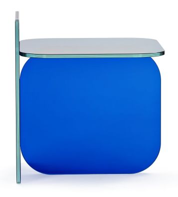 ClassiCon Sol Beistelltisch: Moderner Glastisch in Royalblau mit klarer Glasplatte und filigranem Gestell.