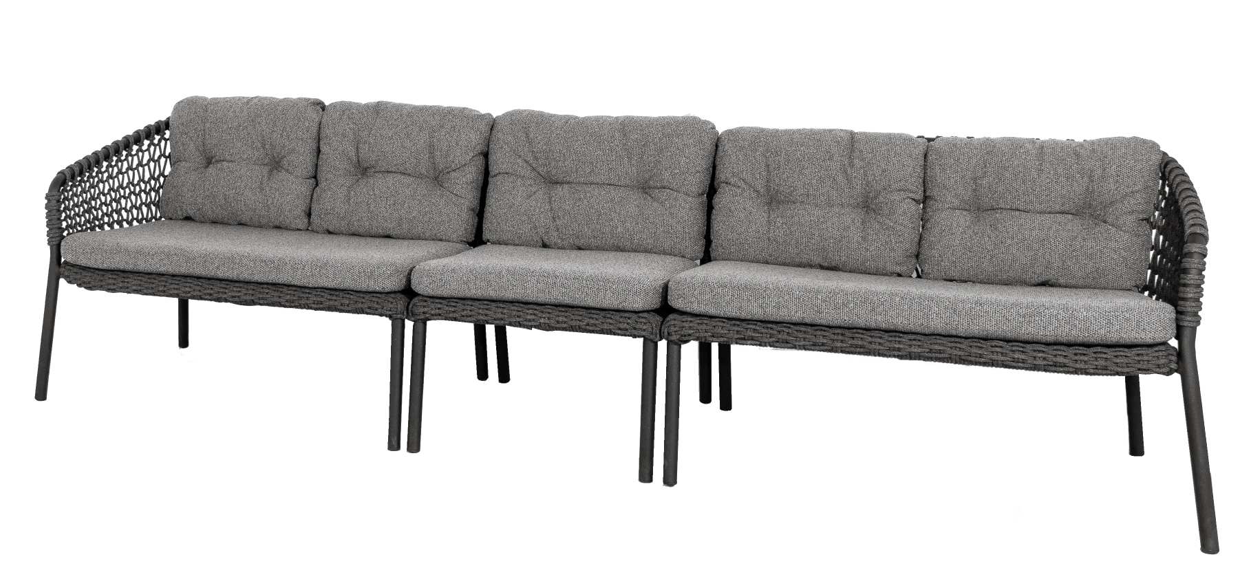 Ocean Outdoor Sofa: Cane-Line 2-Sitzer Modulsofa links mit dunkelgrauen Kissen und Rattan-Optik.