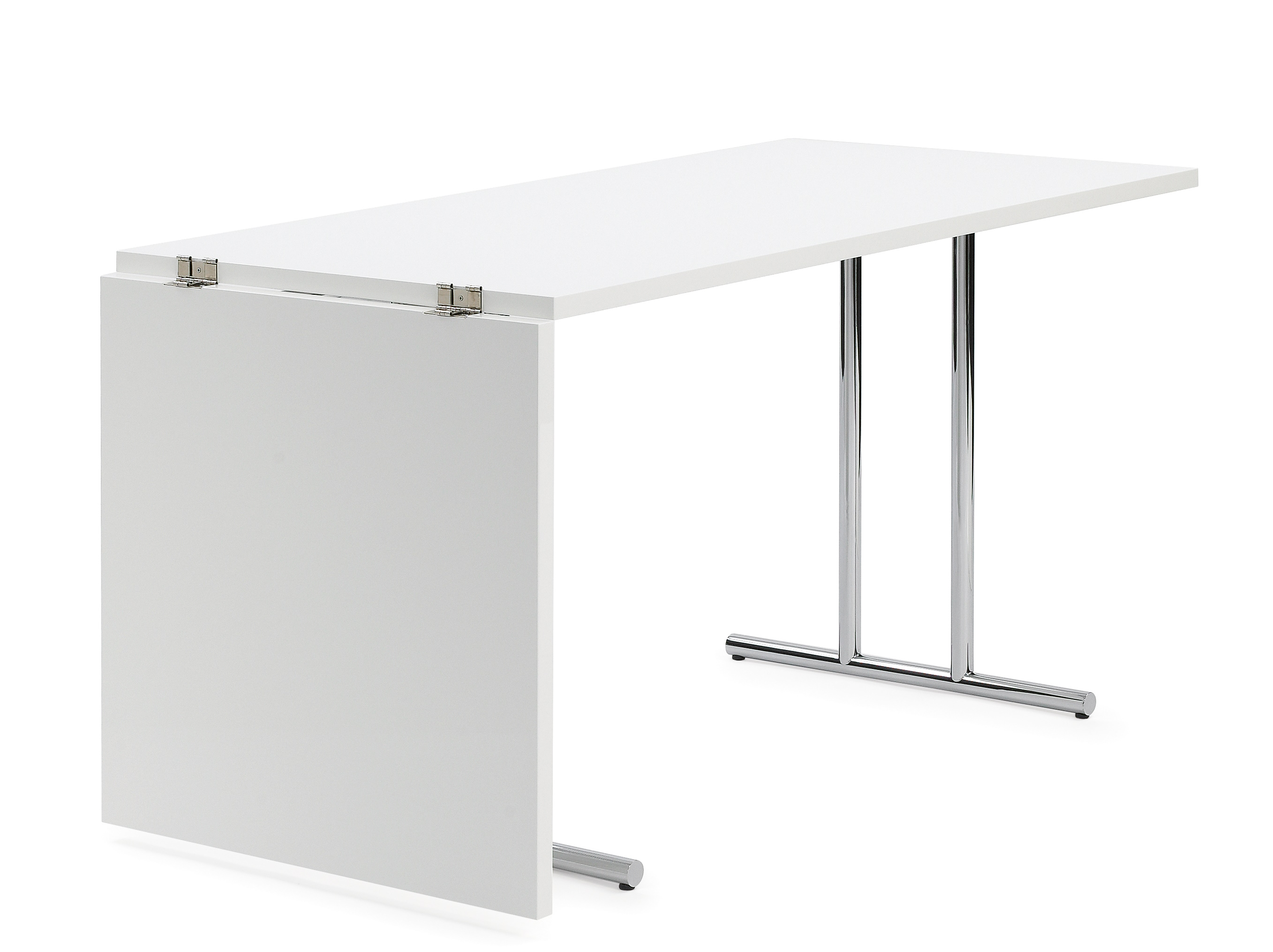 Lou Perou Ausklapptisch von ClassiCon in Weiß mit Chromgestell, teilweise ausgeklappt. Klapptisch für Büro und Zuhause.