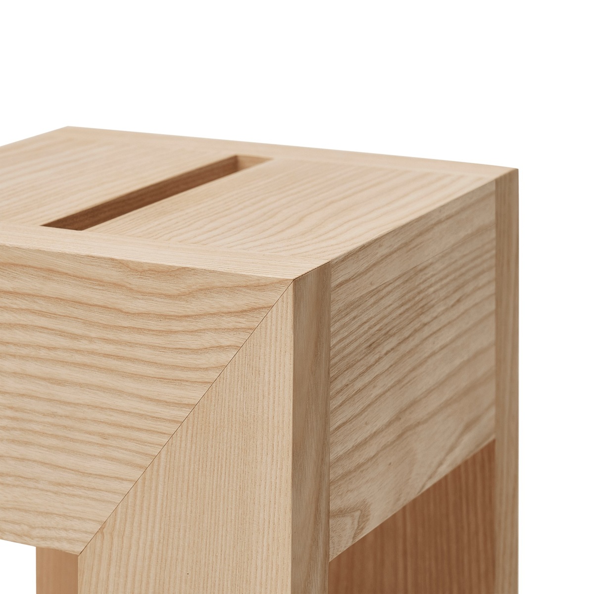 Monolith Side Table Beistelltisch Form & Refine