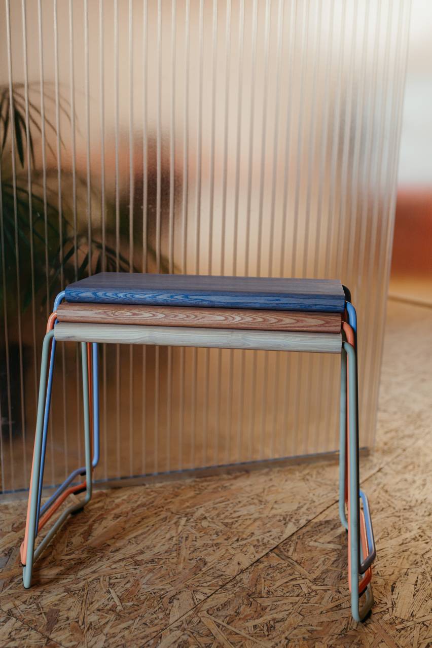 D:003 Beistellhocker Kohleschwarz Fuchs & Habicht