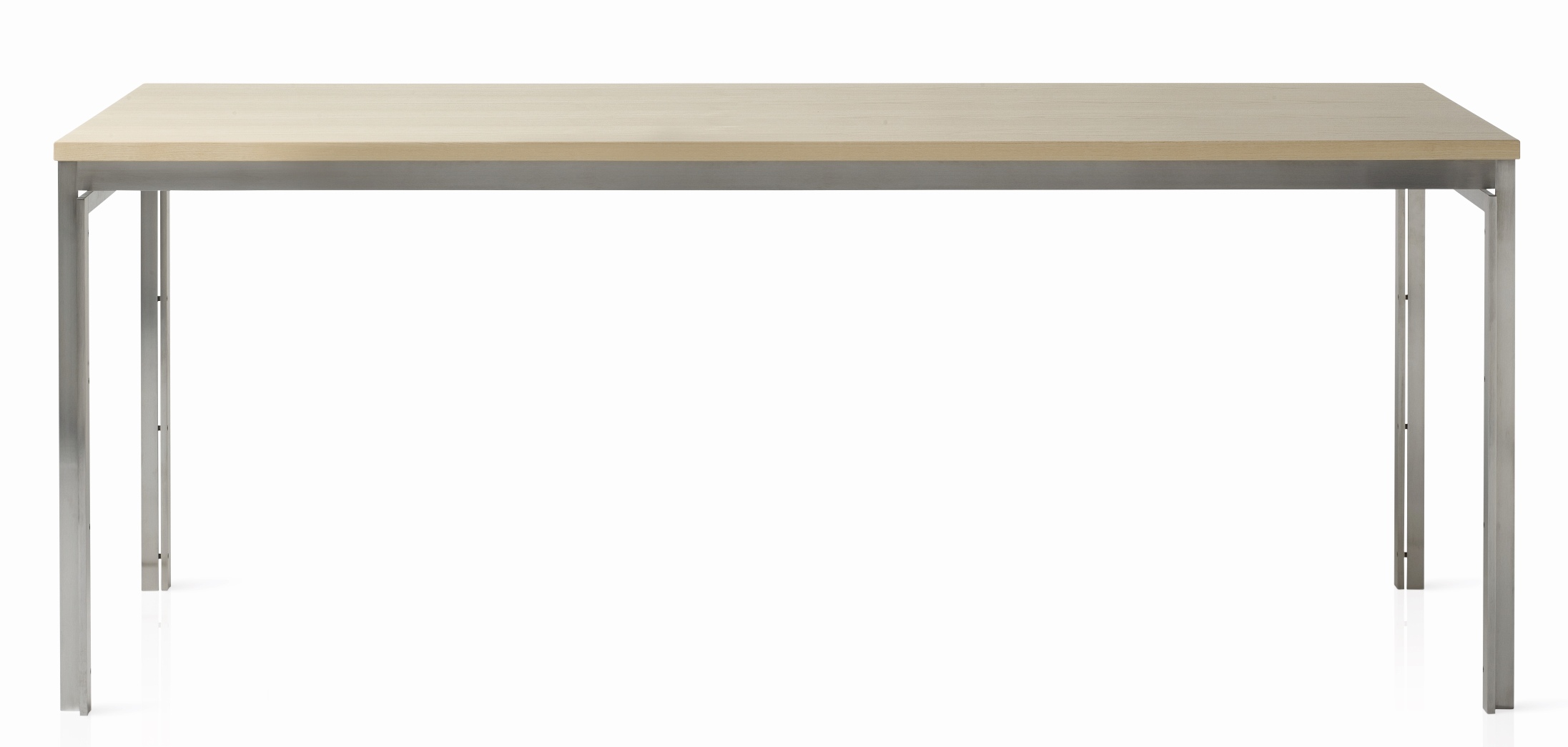 PK51 Esstisch von Fritz Hansen: Rechteckiger Tisch mit hellem Holz und Stahlgestell.