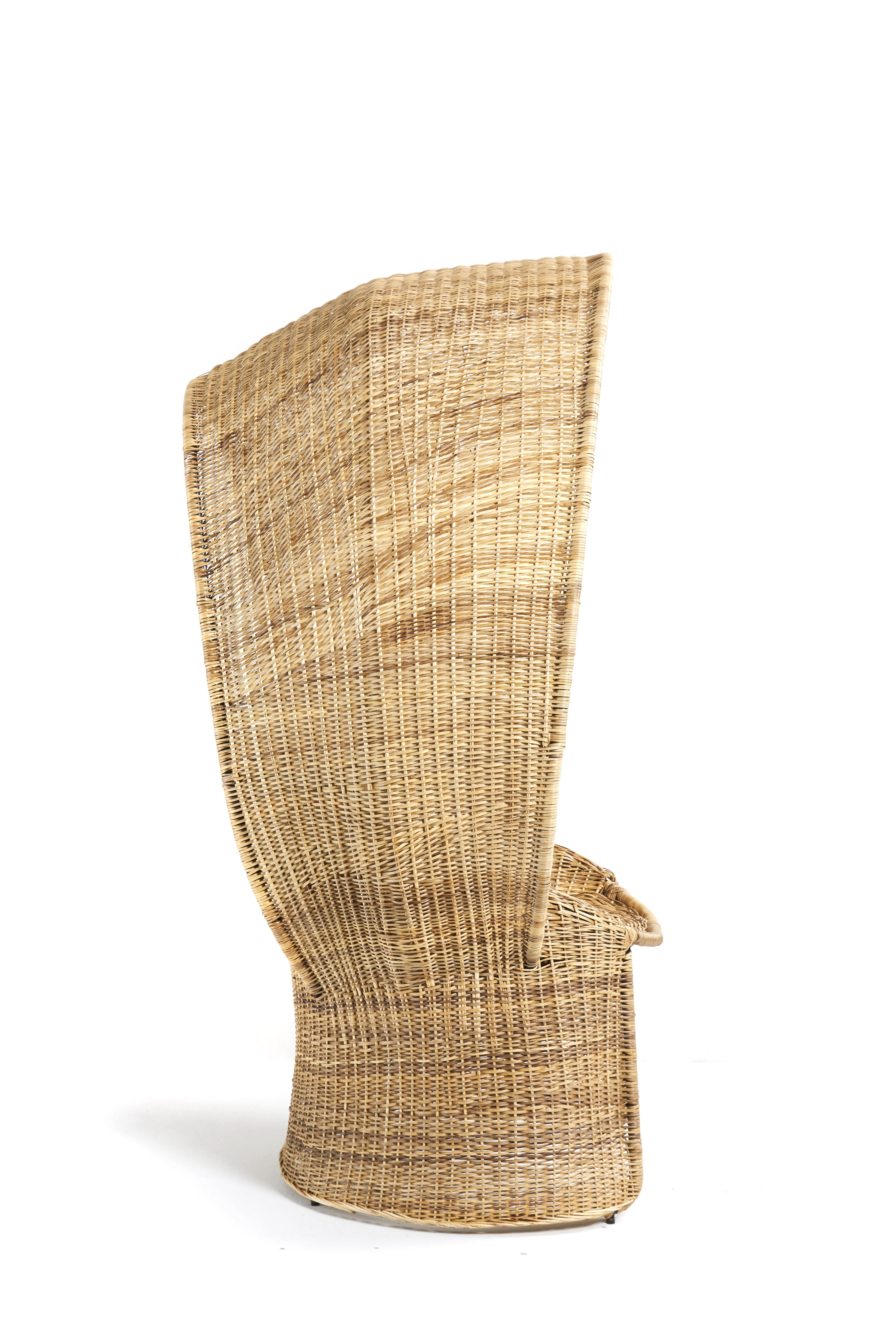 Cartagenas Reina Sessel aus Rattan, natürliches Flechtwerk, handgefertigter Korbsessel mit hoher Rückenlehne.