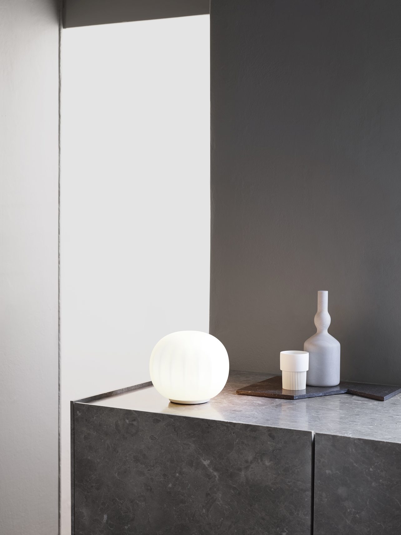 Lita Tischleuchte Messing Luceplan