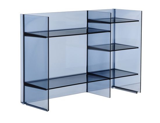Blaues Sound-Rack Regalsystem von Kartell: Modernes Designregal aus transparentem Kunststoff für Wohnzimmer und Büro.