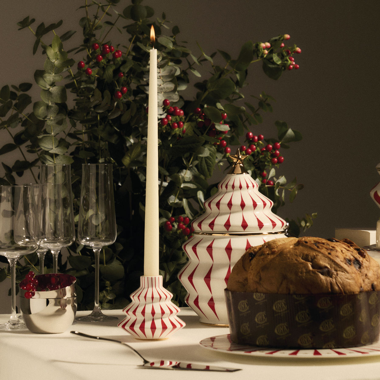 Delight Kerzenständer Porzellan Alessi 
