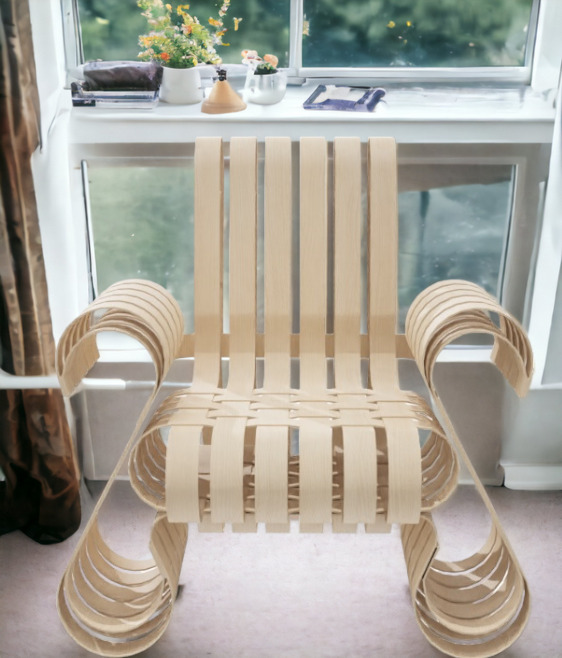 Klubsessel Power Play: Design Sessel aus hellem Holz mit geschwungenen Armlehnen. Knoll International.