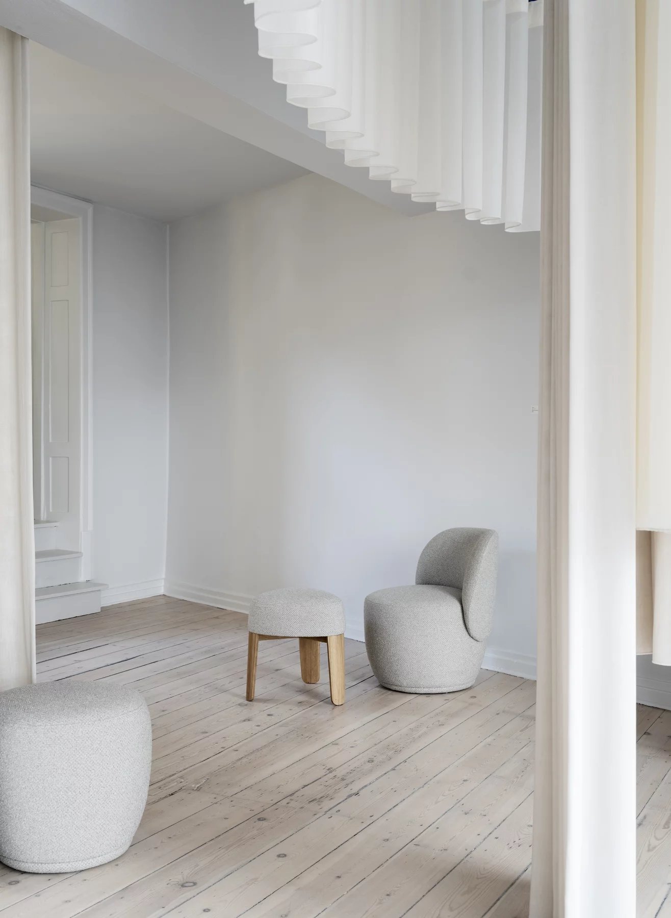 Kuon 2-Sitzer Sofa Blomus Boucla - Shitake 