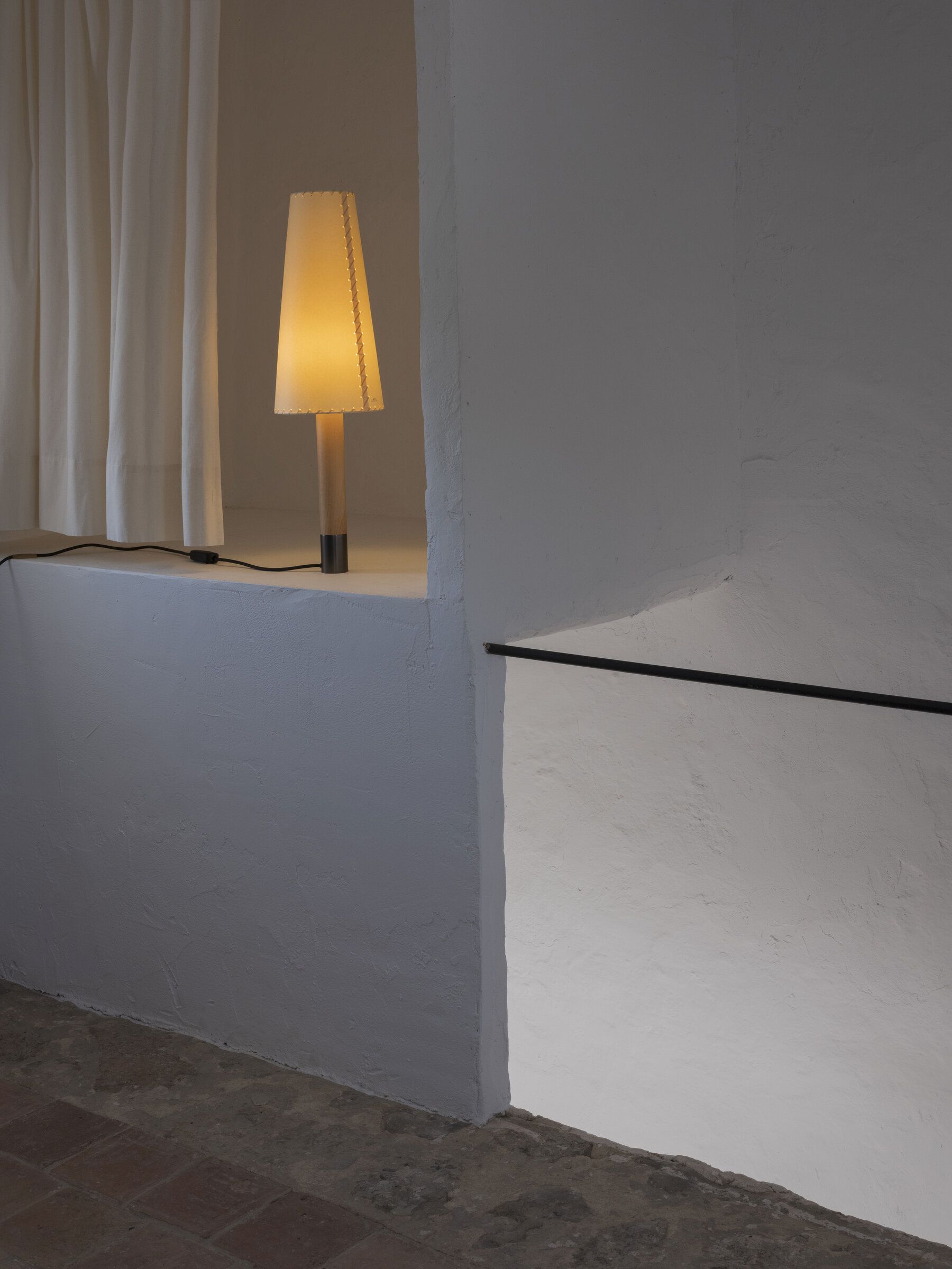 Basica Tischleuchte Santa & Cole