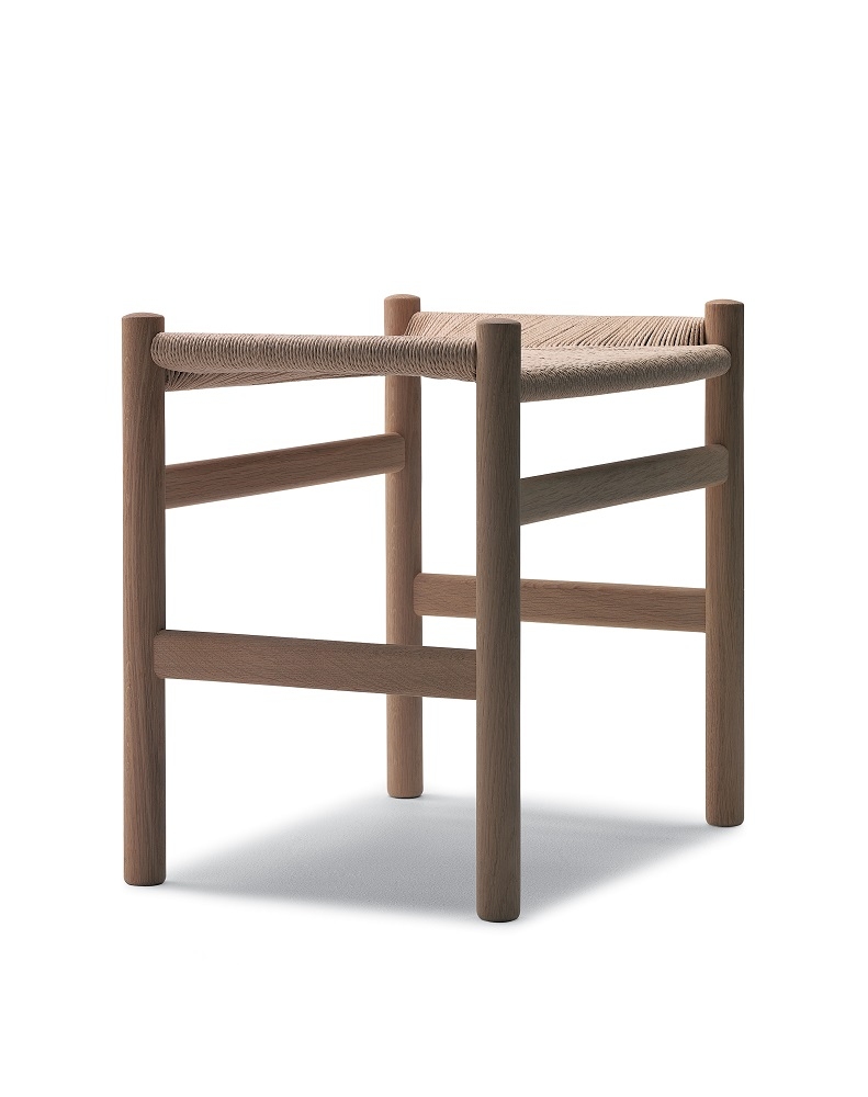CH53 Hocker von Carl Hansen & Søn aus Eiche geseift mit Papierkordel-Sitzfläche.