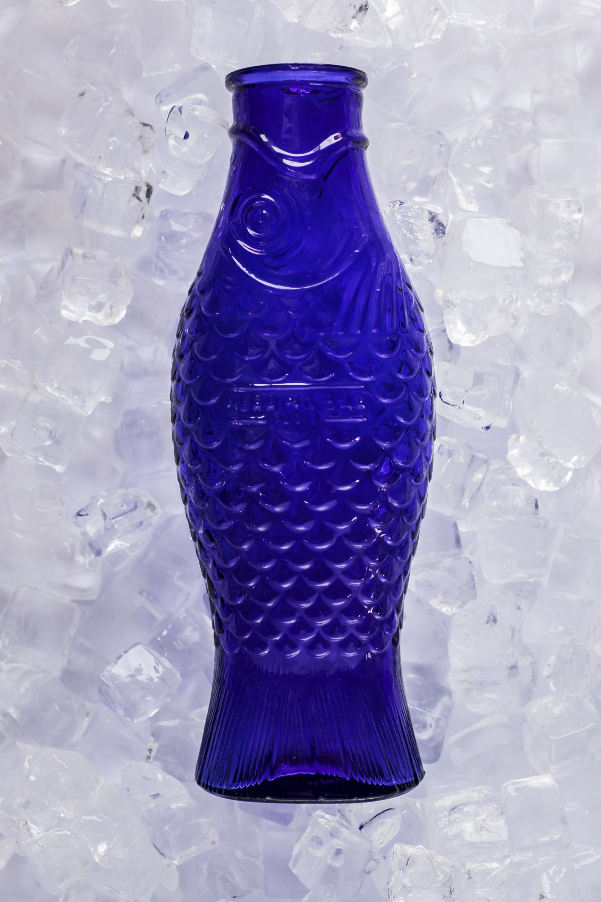 Fles Flasche Fisch Kobaltblau Serax