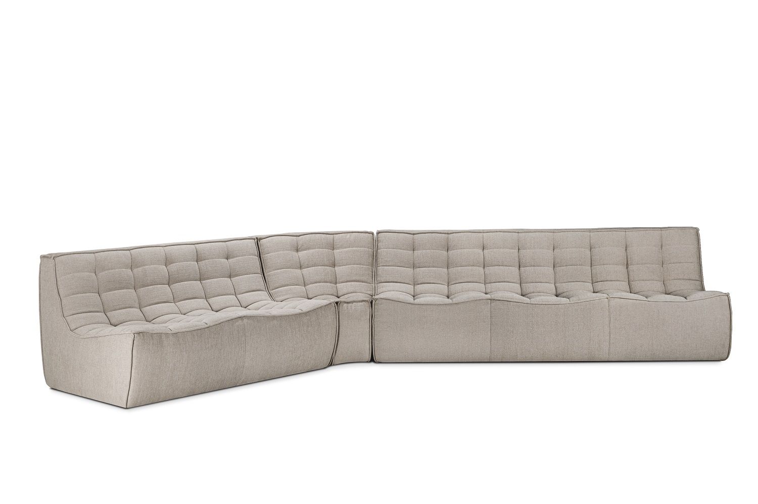 Beige N701 Modulsofa mit 45° runder Ecke von Ethnicraft, modernes Design mit Stoffbezug.