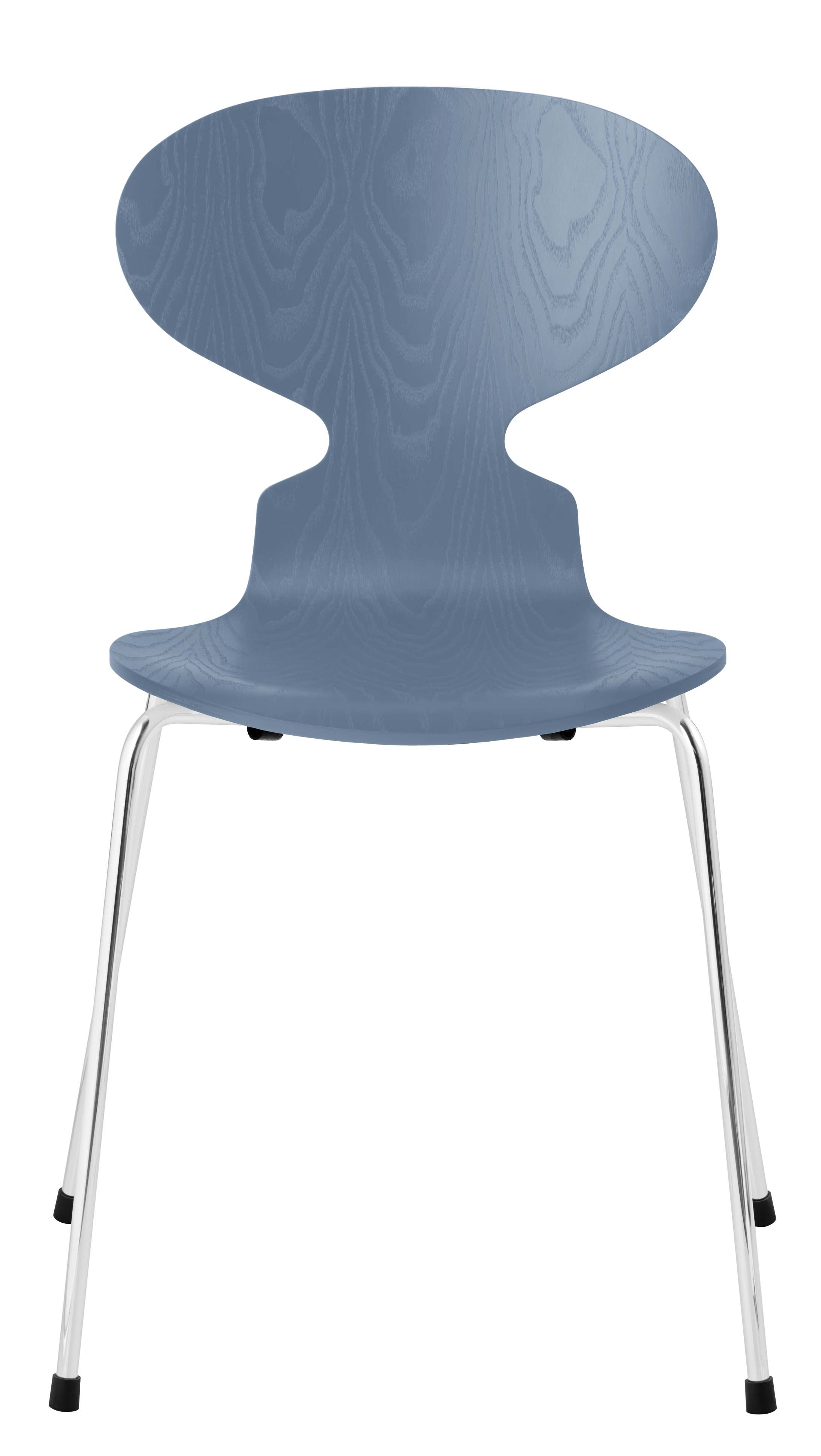 Blauer "Die Ameise" Stuhl von Fritz Hansen mit vierbeinigen Chromgestell, ikonisches Designmöbel für Esszimmer und Büro.
