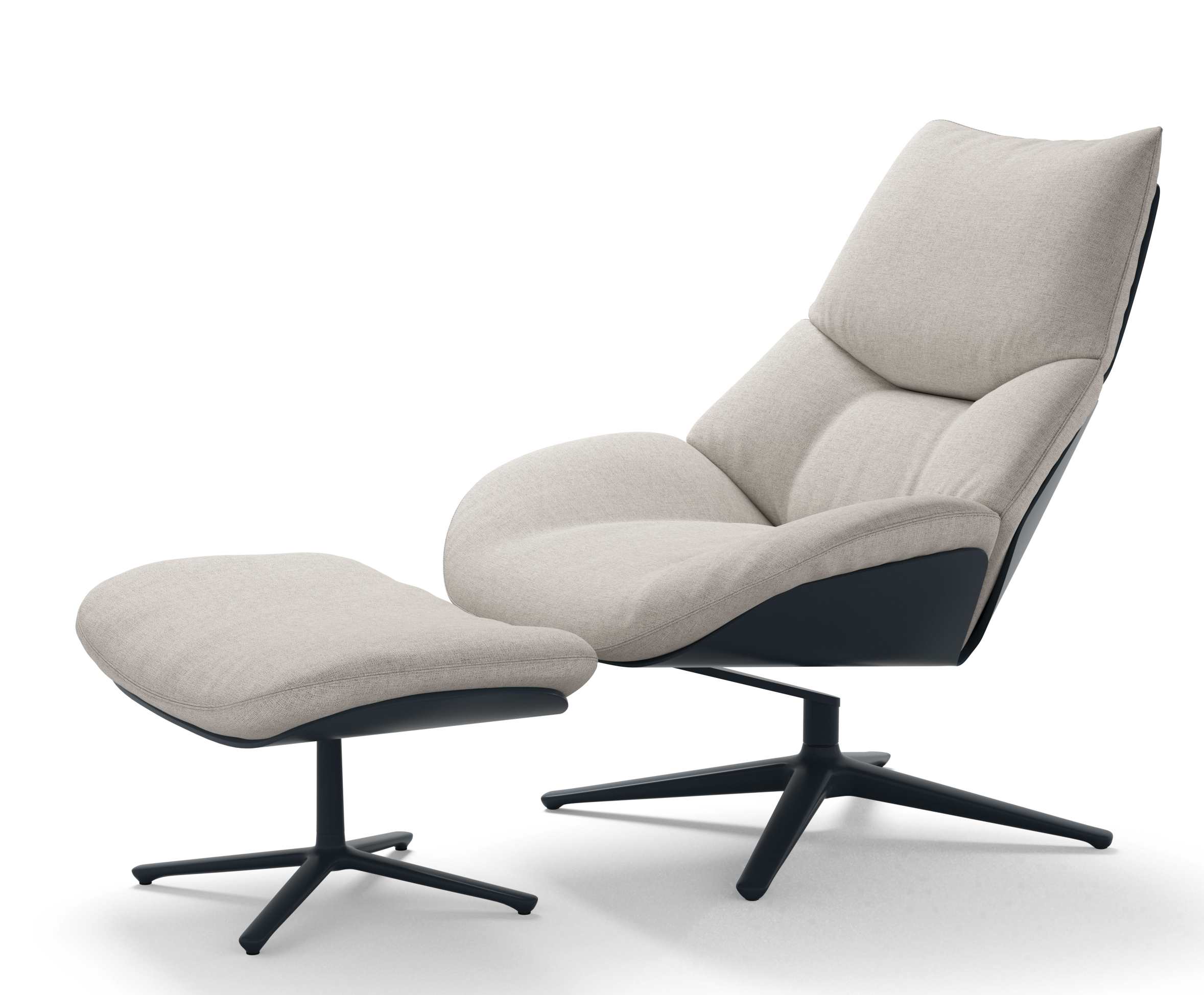 Shrimp Drehsessel Cor mit Fußhocker, bequemer Sessel in Beige, modernes Möbeldesign.