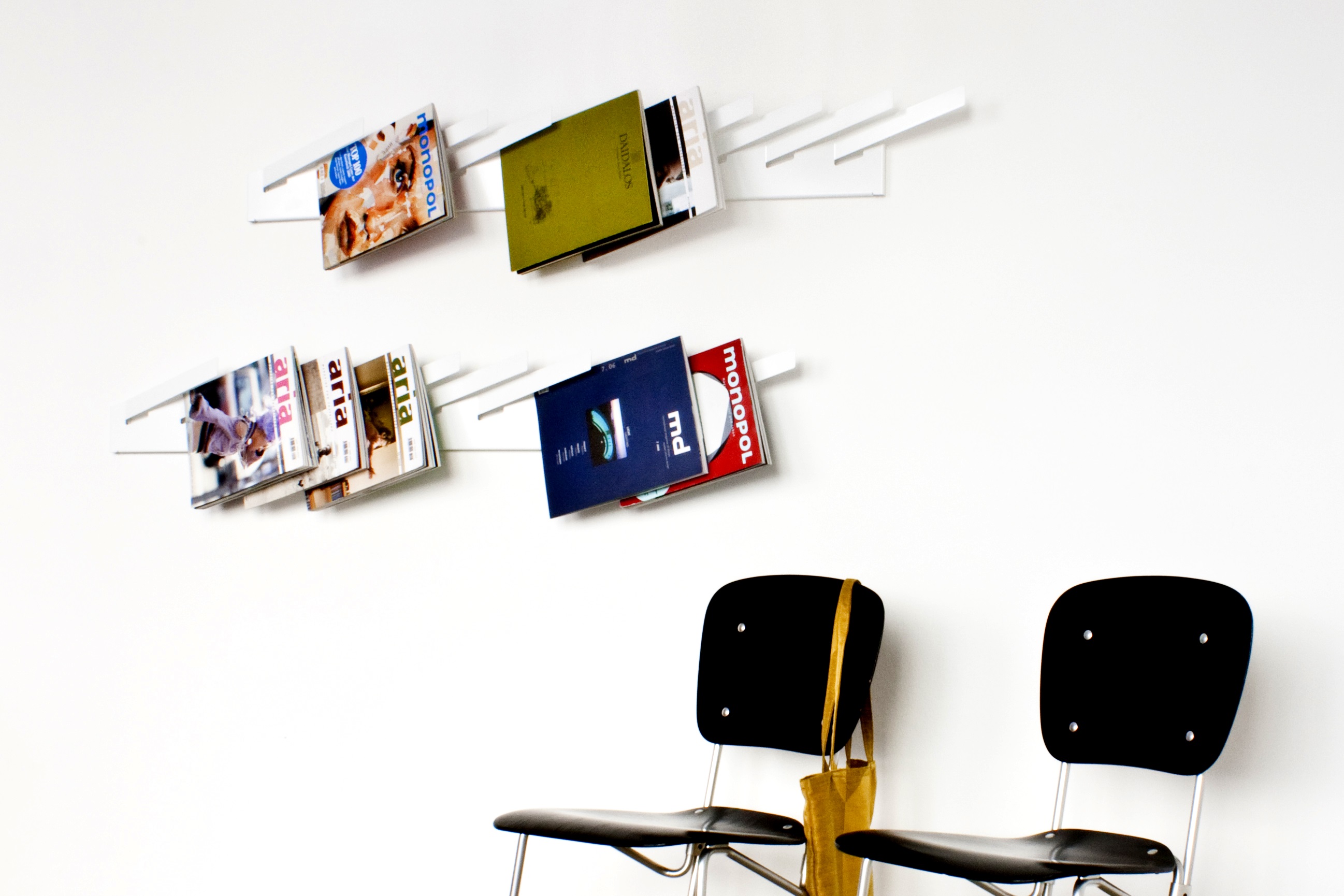 Mr_Magazinhalter Linea1 by Müller Möbelwerkstätten