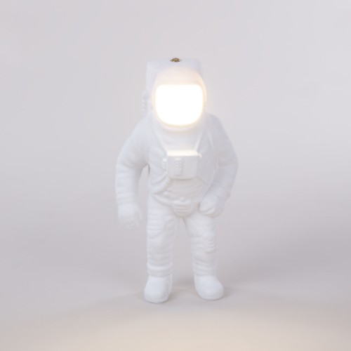 Weiße Starman LED Akkuleuchte von Seletti, Astronaut Figur als Lampe.