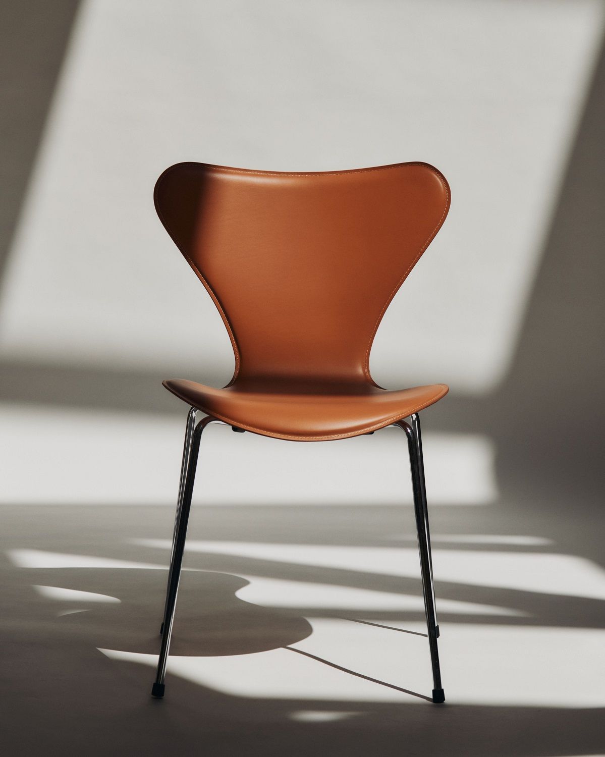 Siebener / Serie 3107 Tailored Stuhl Fritz Hansen