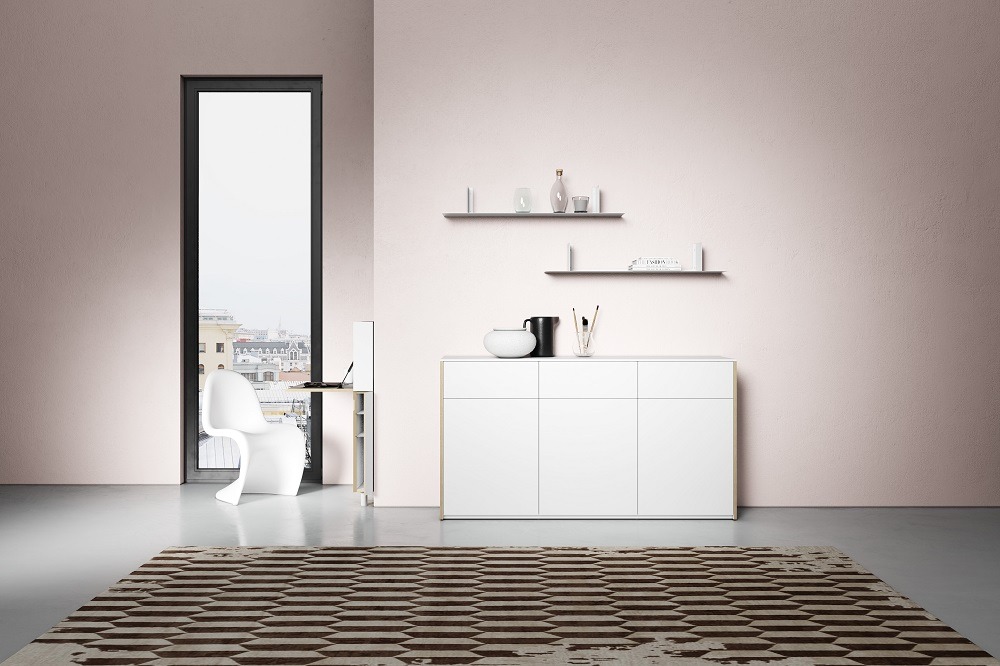 Weißes Modular Plus Sideboard von Müller Möbelwerkstätten mit drei Türen und Schubkästen.