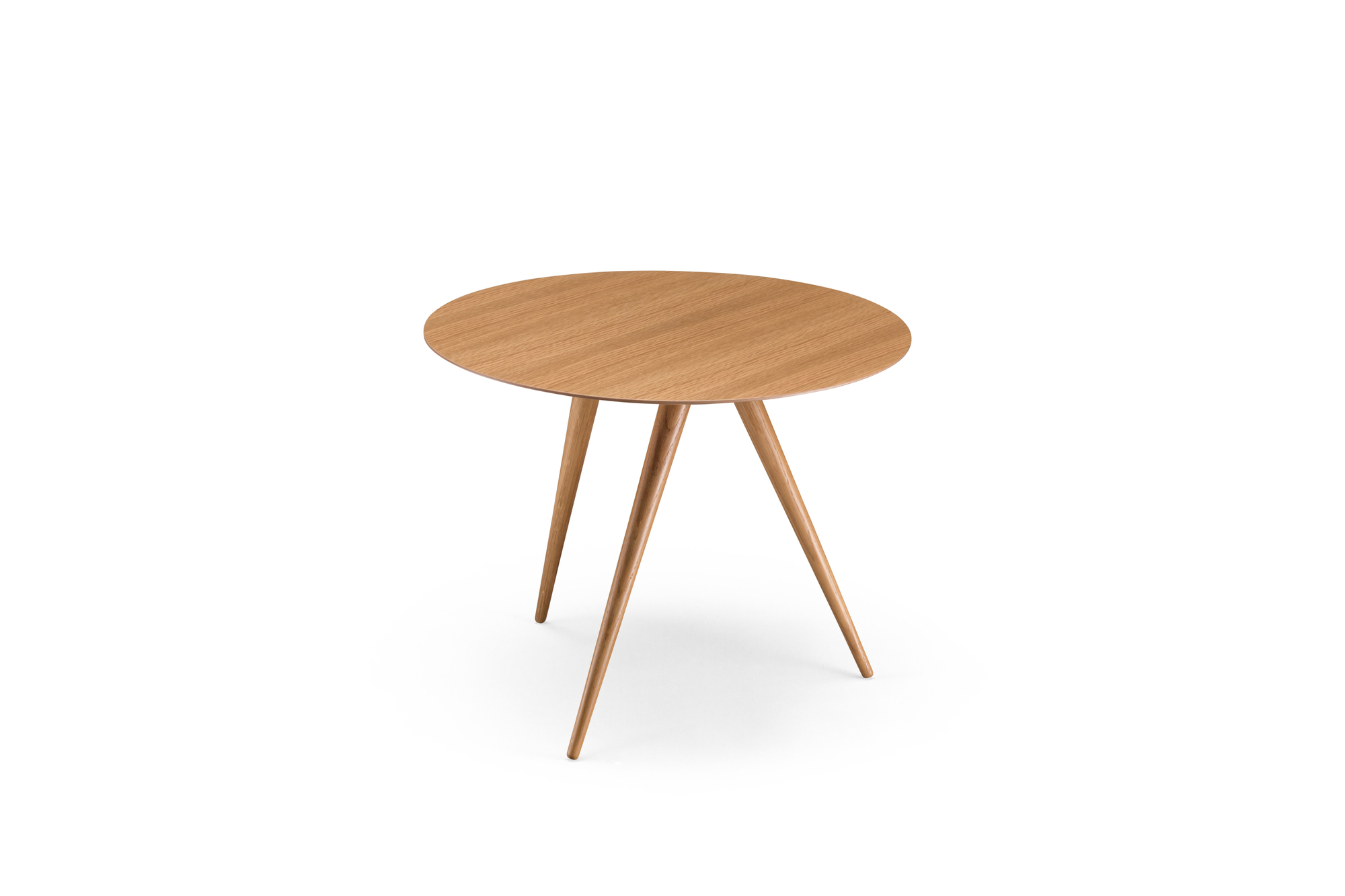 Turn high Beistelltisch Esche weiß von Maigrau, runder Holztisch mit drei Beinen, modernes Design.