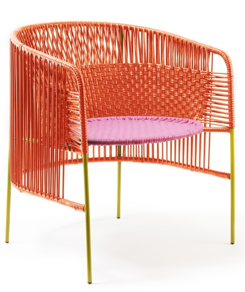 Caribe Lounge Chair in Orange, Rosa und Gelb: Moderner Outdoor Sessel für Garten und Terrasse.