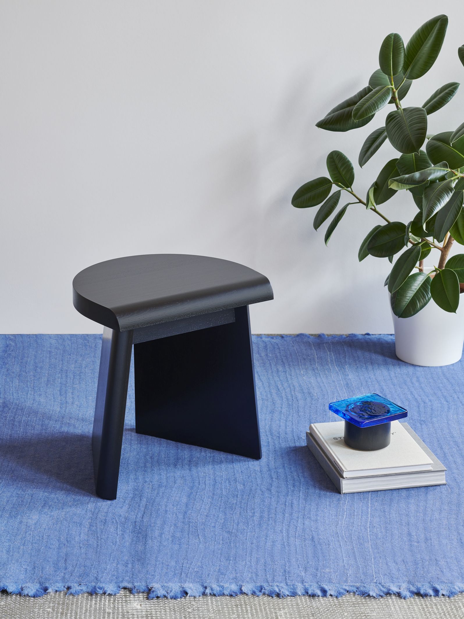 Portao Hocker Favius schwarz gebeizt