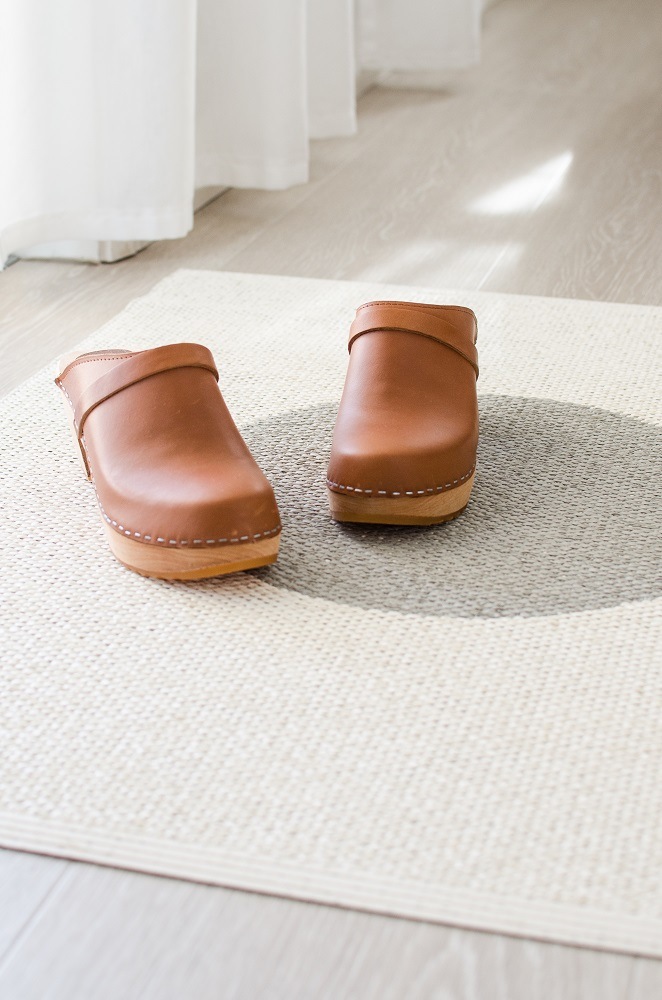 Vera Small One Pappelina Kunststoffteppich 70x90 cm Ocean blau, gewebter Teppich für Innen- und Außenbereich.