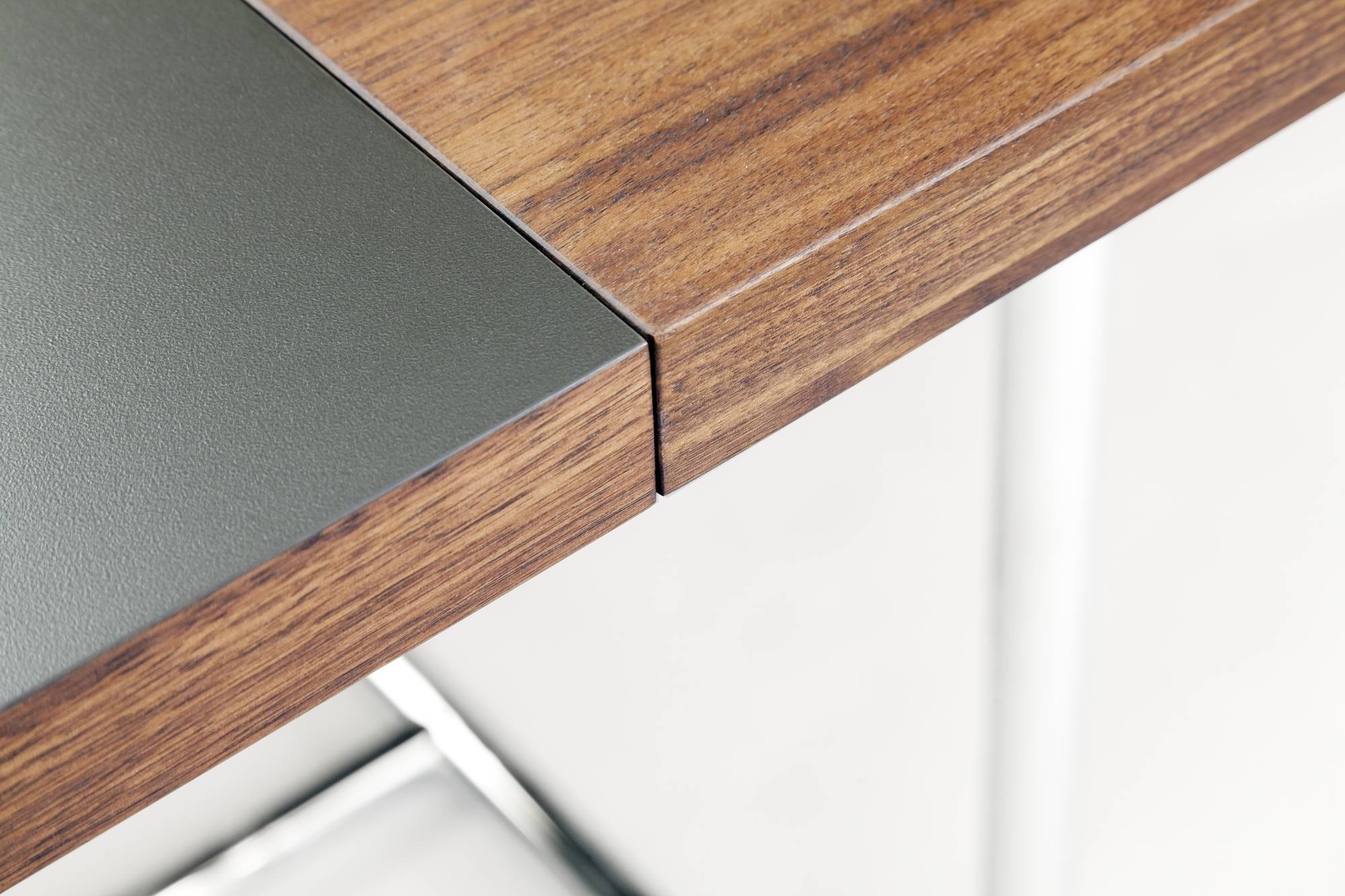 S 1072 Esstisch Ausziehbar Thonet