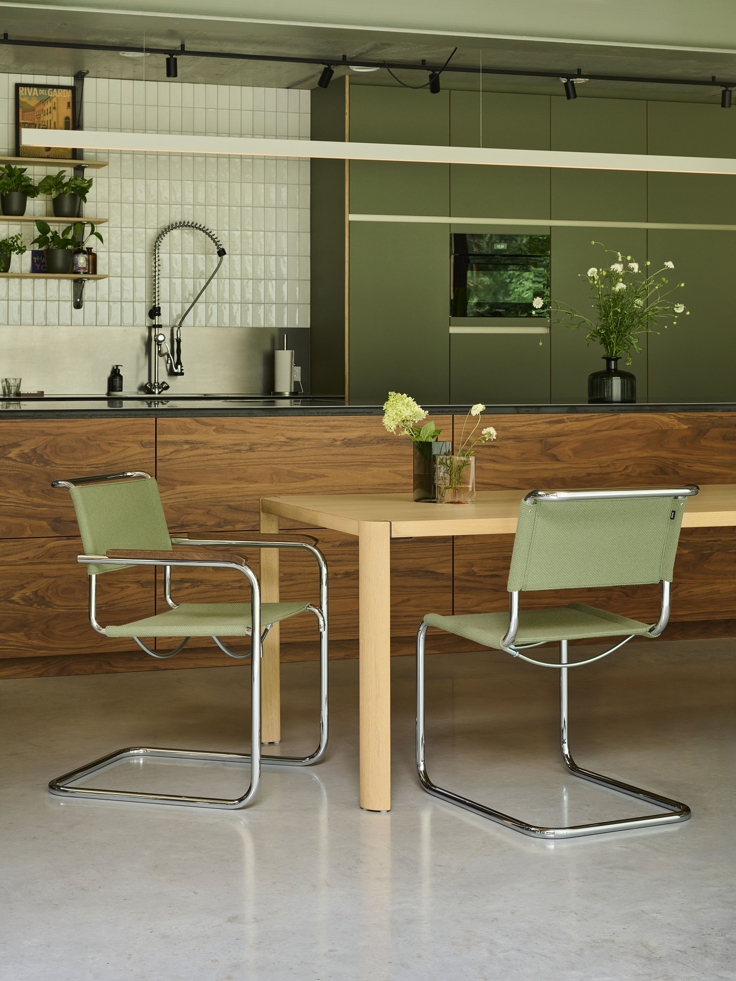 S 34 V / S34 V Freischwinger Thonet