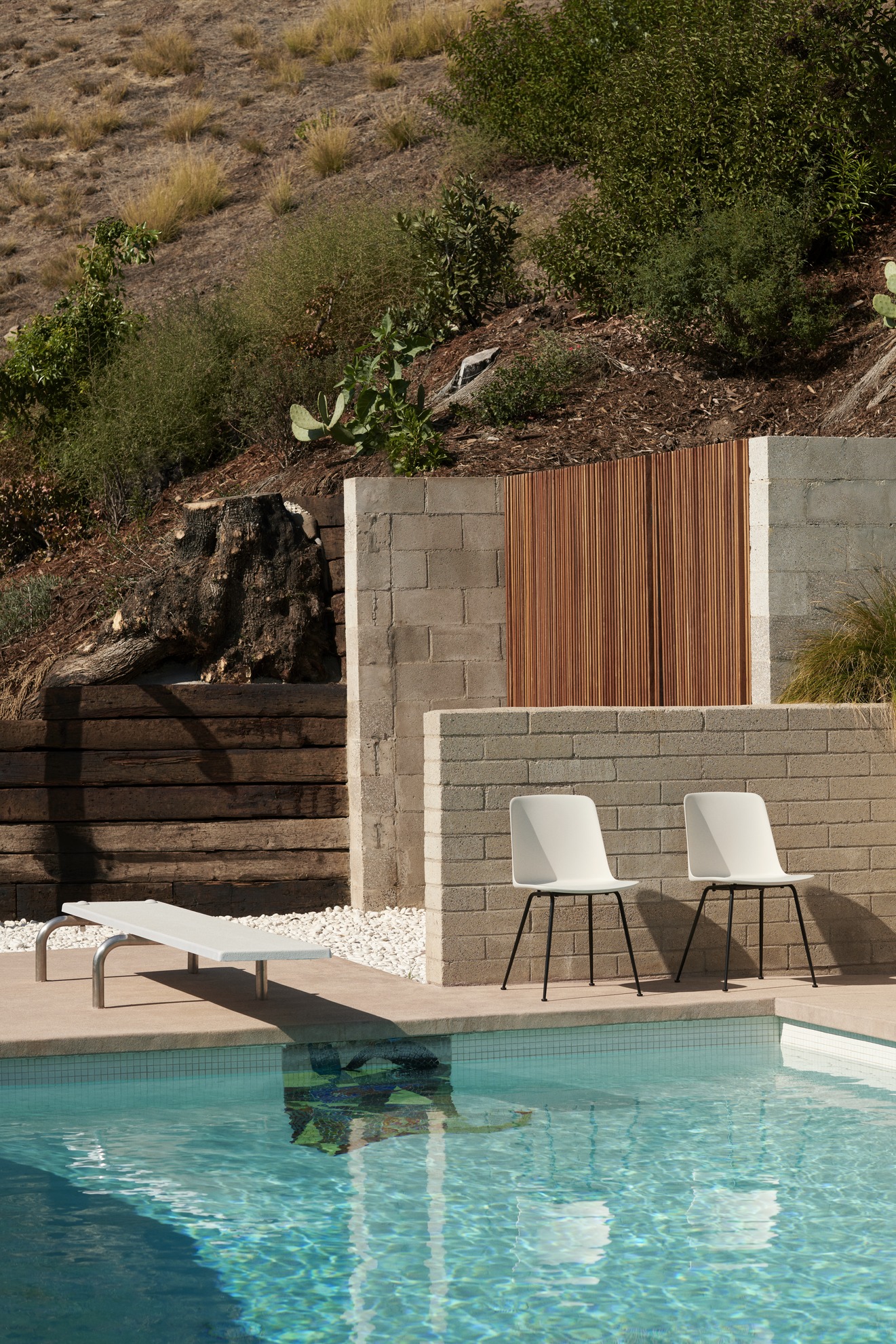 Rely HW70 Outdoor Chair Stuhl AndTradition