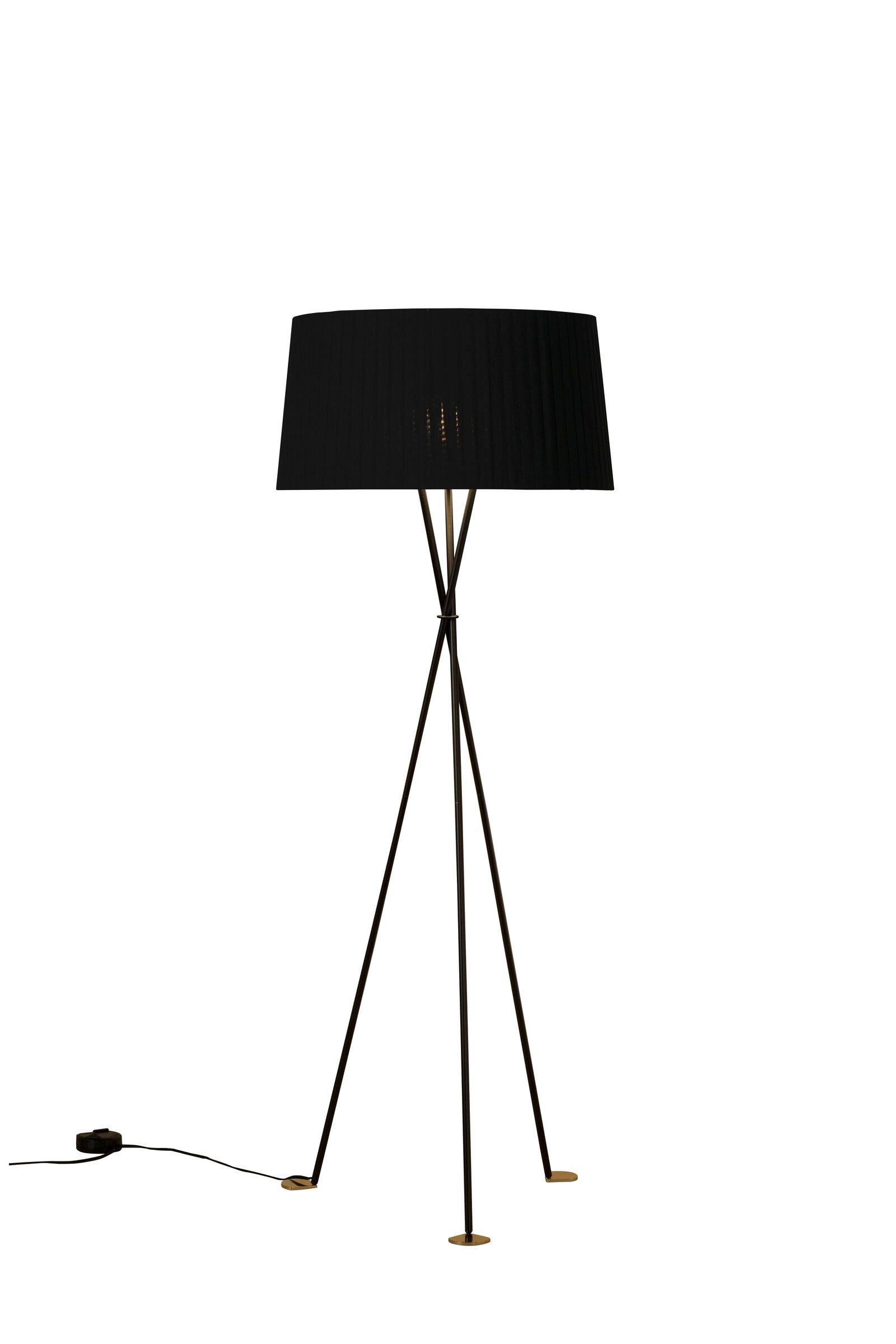 Tripode G5 Stehleuchte von Santa & Cole in Schwarz mit Stoffschirm und Stativbeinen.
