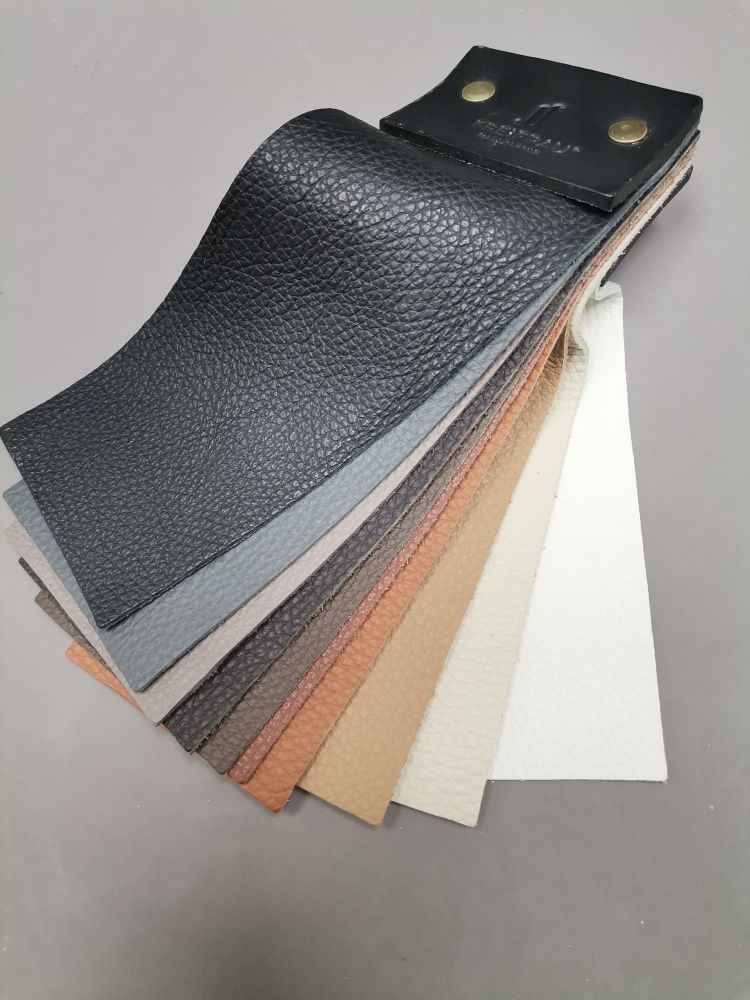 Ledermuster Orient von Freifrau Manufaktur: Farbpalette hochwertiger Leder für Möbel und Innenausstattung.