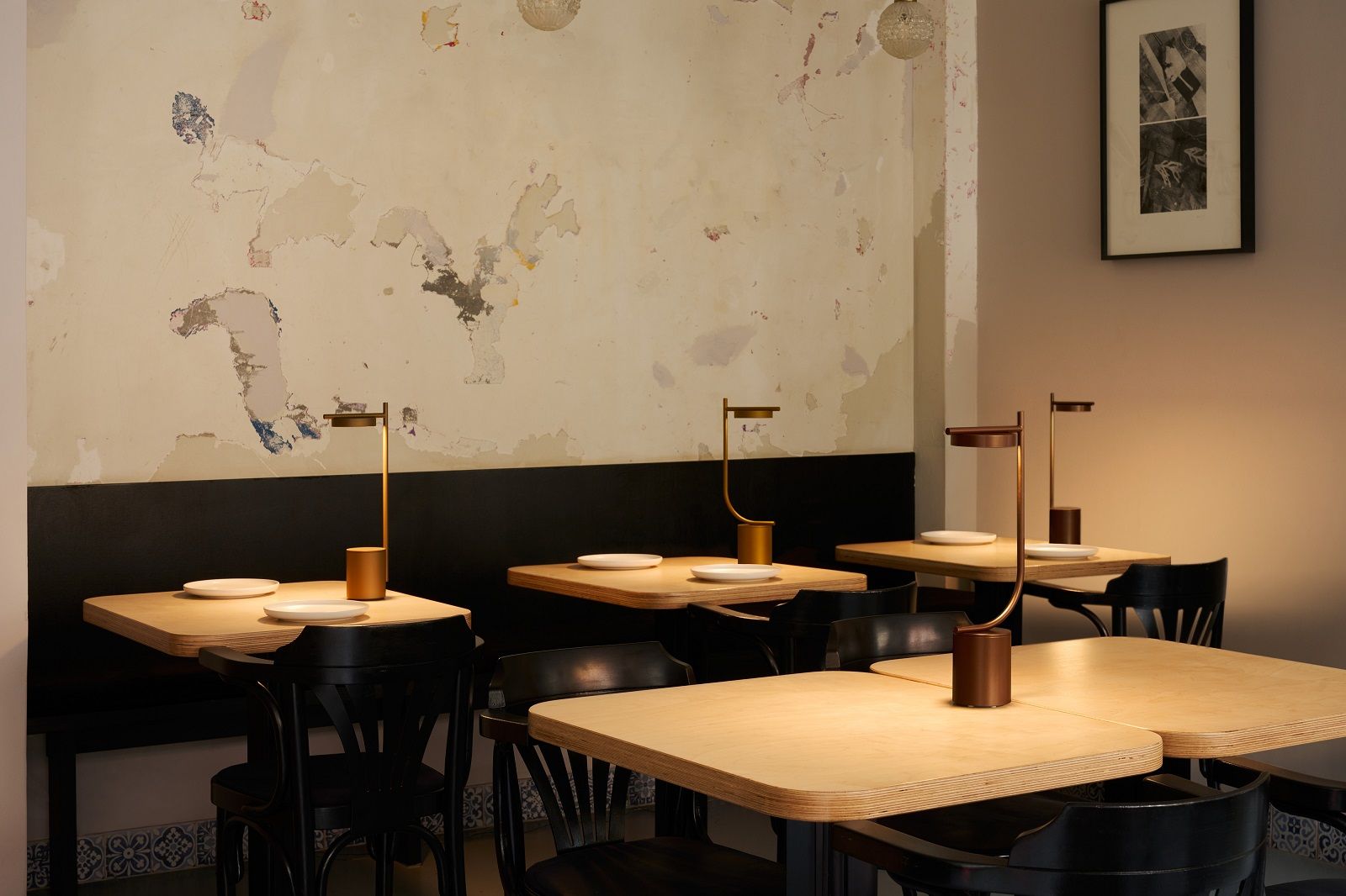 Igram Portable Table Lamp Shape J Akkuleuchte / Tischleuchte Grupa 