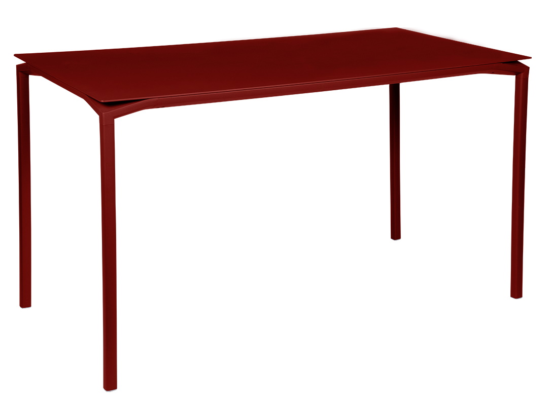 Roter Calvi Outdoor Tisch von Fermob, ideal als Gartentisch oder Bistrotisch für den Außenbereich.