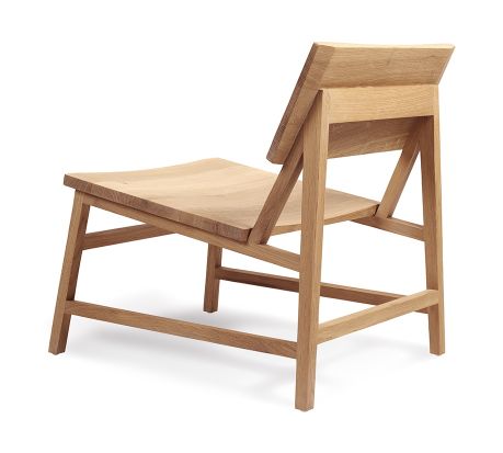 N2 Lounge Stuhl von Ethnicraft aus Eiche, Ansicht von hinten, modernes Design, Holzmöbel.