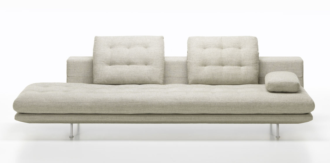 Grand Sofa von Vitra, 3,5-Sitzer in hellem Stoff, modernes Design für Wohnzimmer und Lounge.