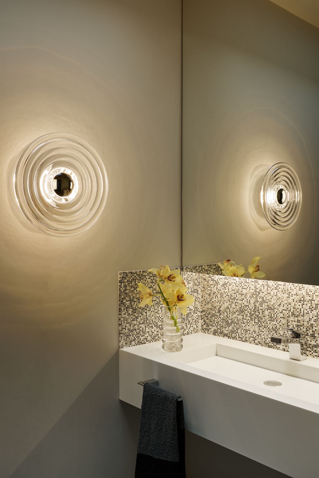 Press Surface Large Wandleuchte Tom Dixon