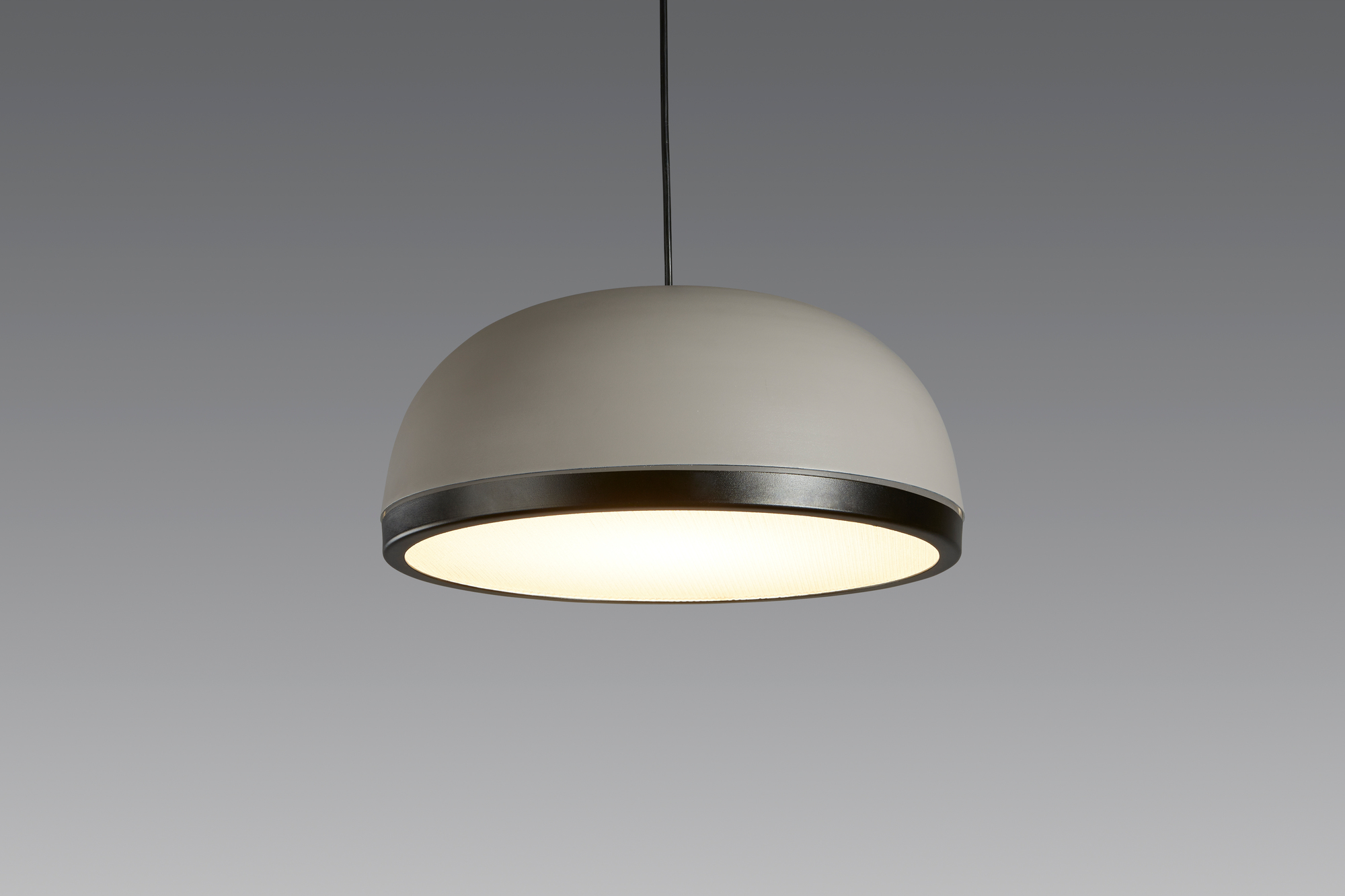 Nahaufnahme der modernen Tooy Molly Pendelleuchte, beige, für stilvolle Innenbeleuchtung.