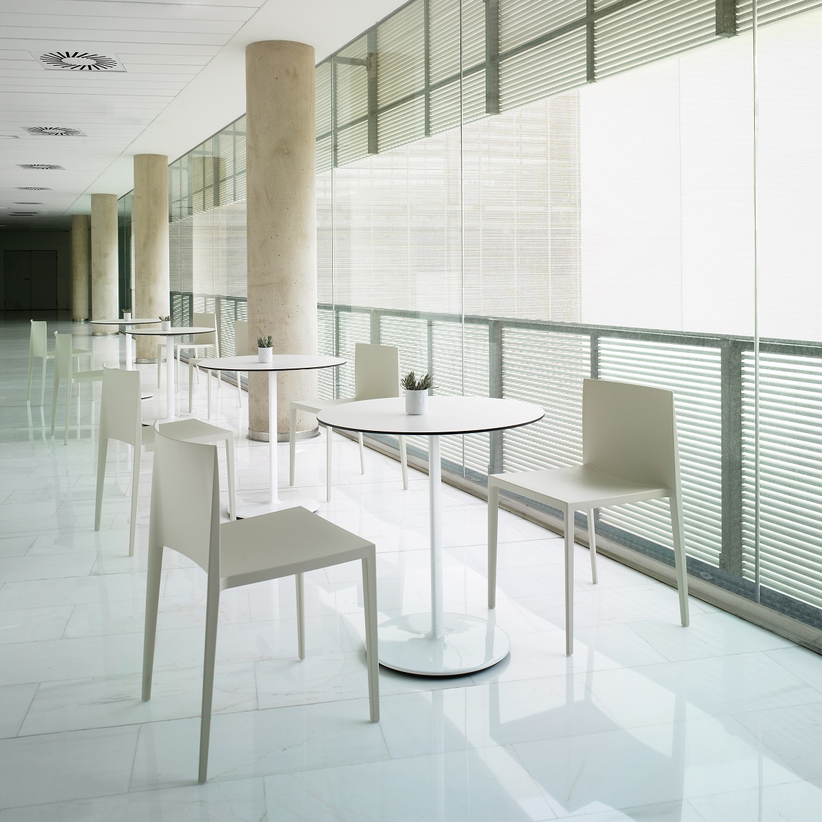 Sail SI1246 Chair Stuhl vollgepolstert Andreu World