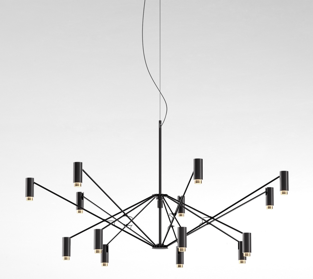 Schwarze The W Pendelleuchte von Marset, moderne Hängelampe mit zylindrischen Leuchtenarmen und warmweißem Licht.