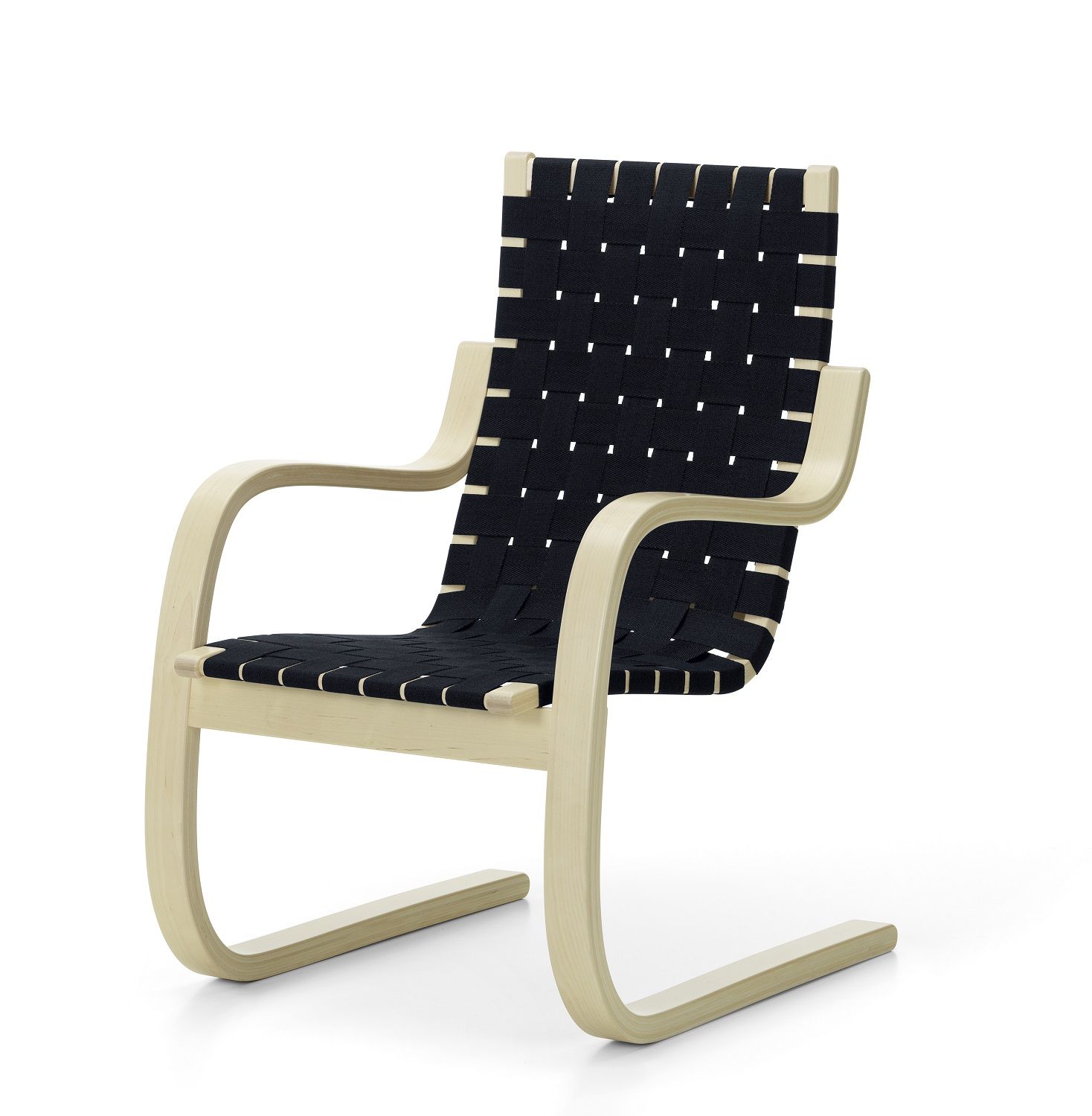 Armchair 406 Sessel von Artek mit Holzrahmen und schwarzer Stoffbespannung, freigestellt auf Weiß.