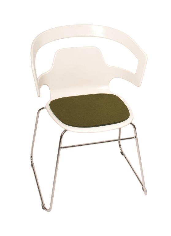 Grüne Filz Sitzauflage für Segesta Stuhl von Häberli Parkhaus Berlin, Detailansicht.