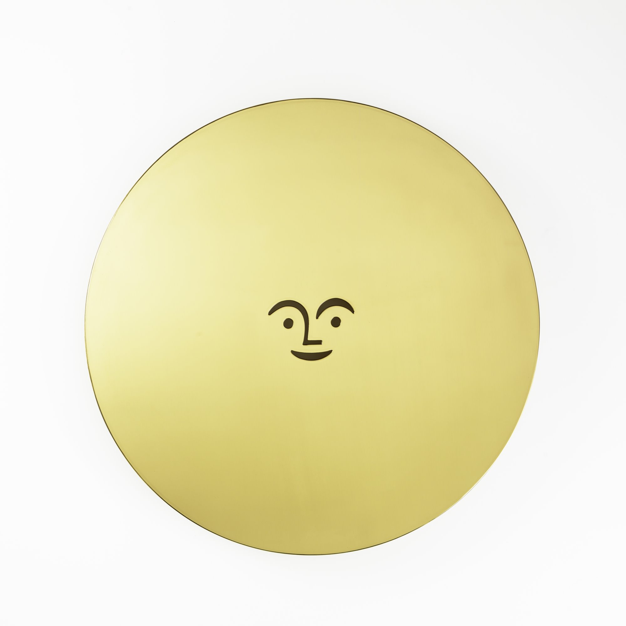 Goldenes Metal Wall Relief Sun Wanddeko von Vitra mit stilisiertem Gesicht für moderne Wandgestaltung.