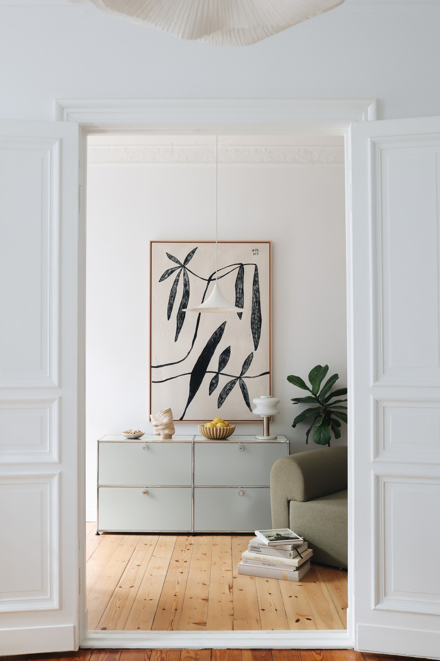 USM Haller Sideboard E2 mit 4 Klapptüren – reinorange