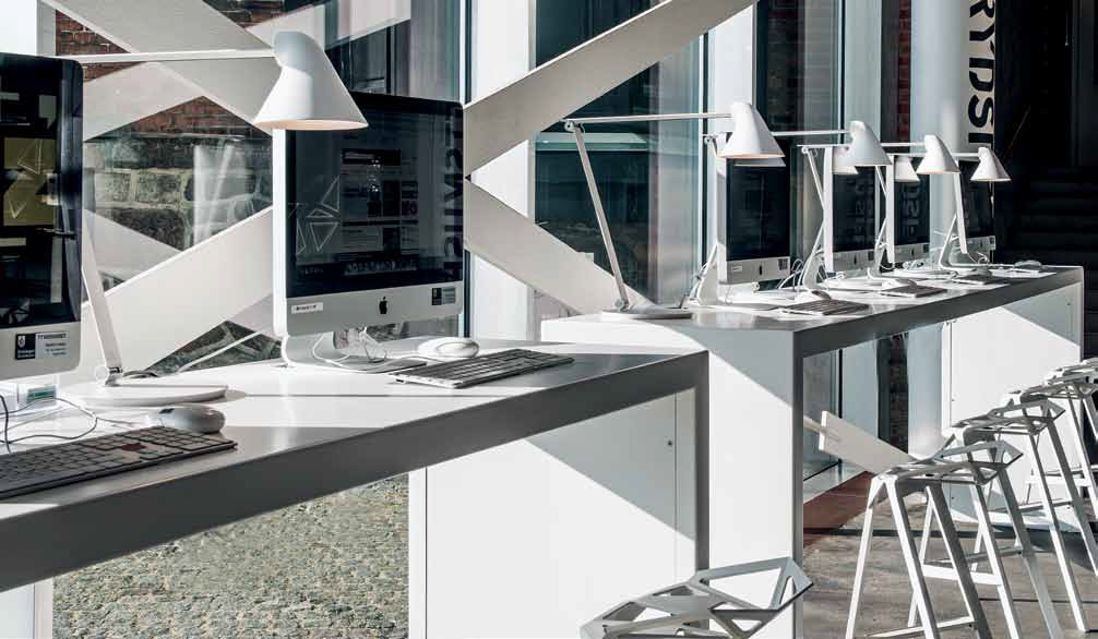 NJP Tischleuchte Louis Poulsen