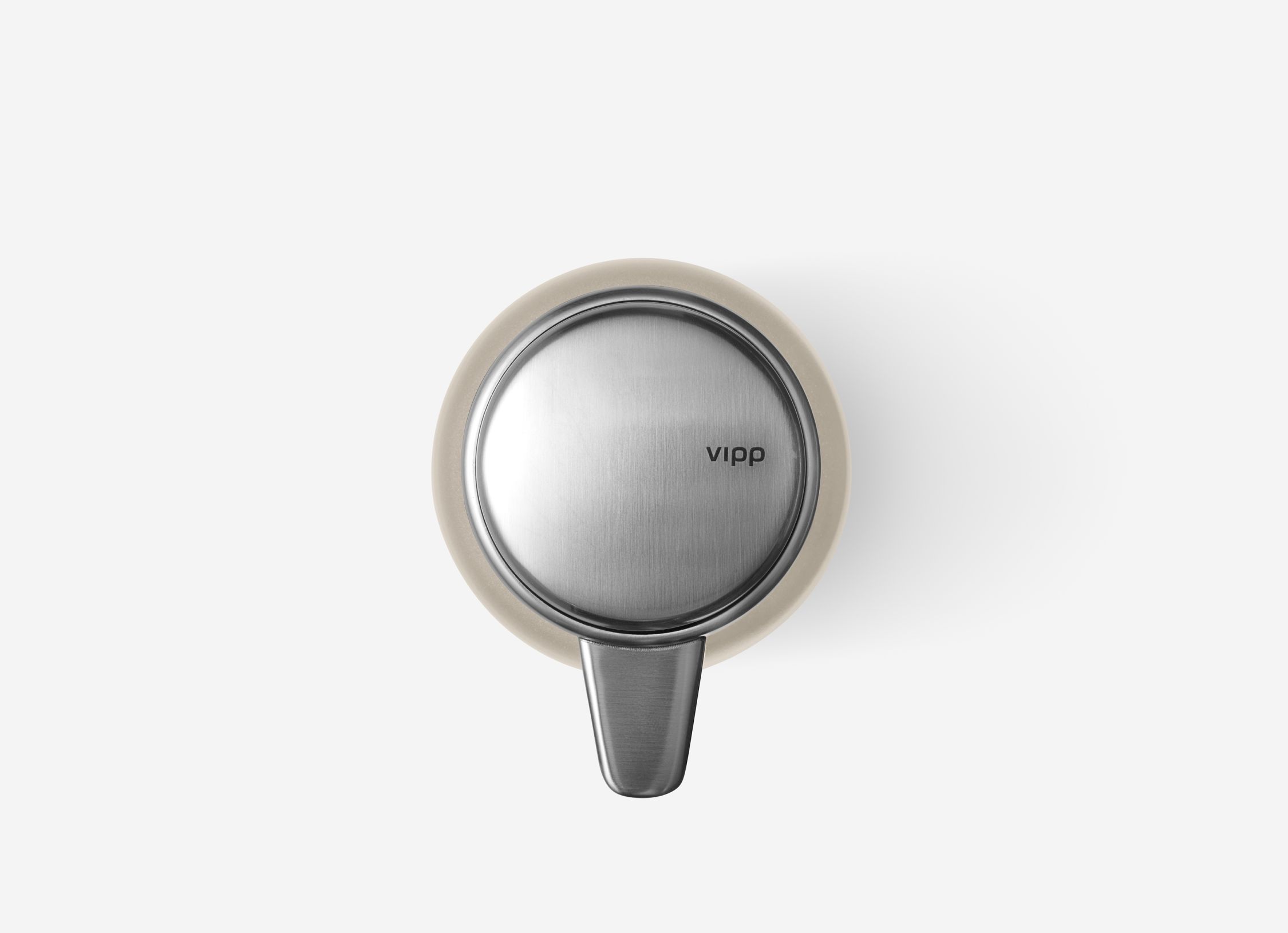 Draufsicht: Vipp Seifenspender in Beige mit Edelstahl-Pumpe für Bad und Küche.