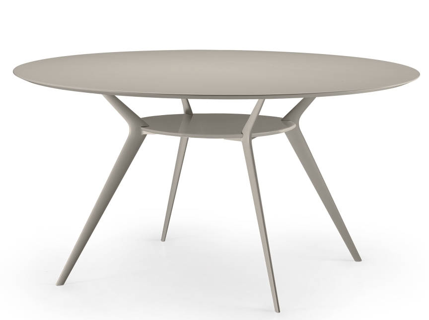 Runder, beiger Tisch "Biplane" mit drei Beinen und einer Ablagefläche in der Mitte.