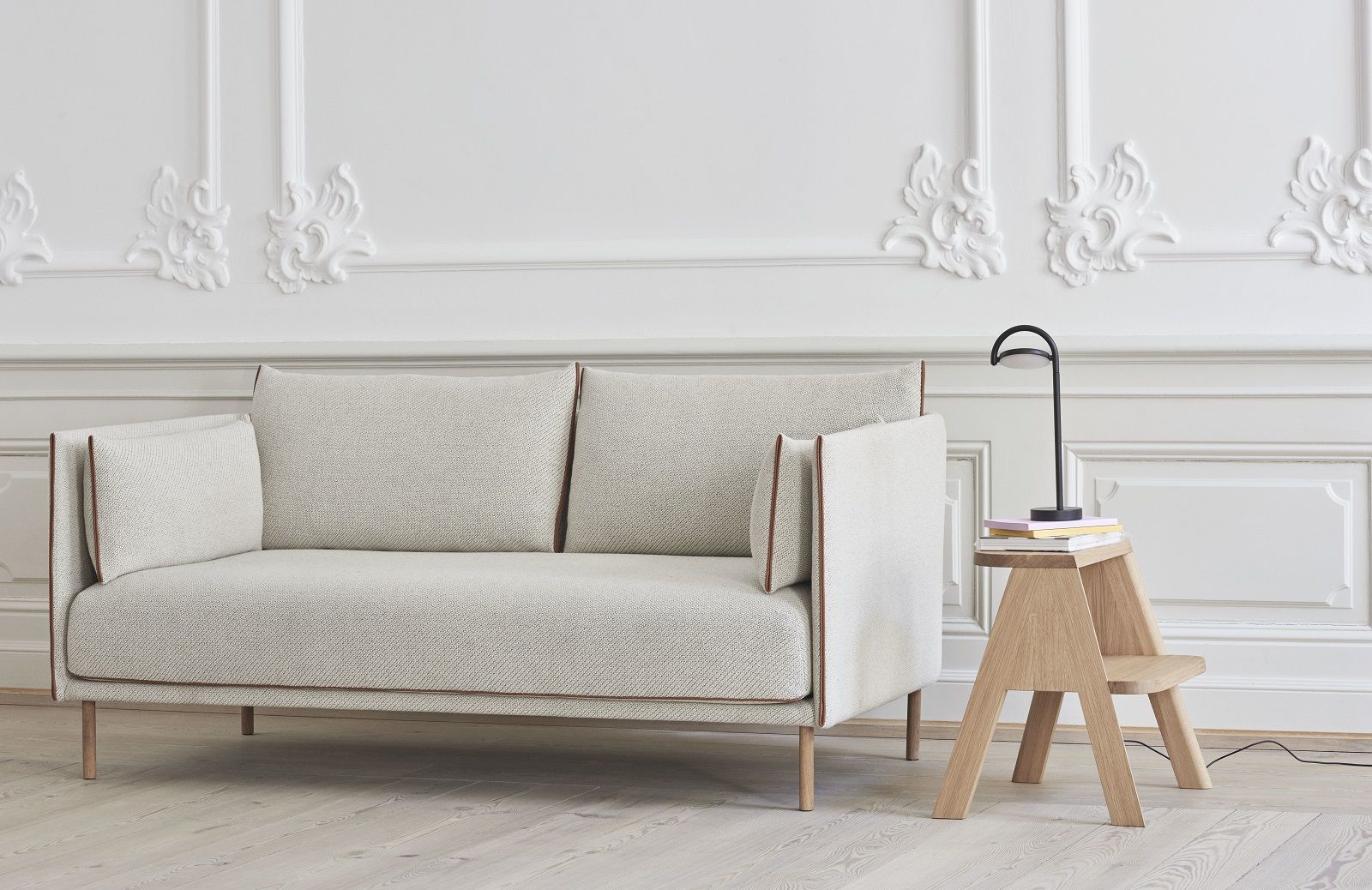 Silhouette Sofa 2-Sitzer Low Hay