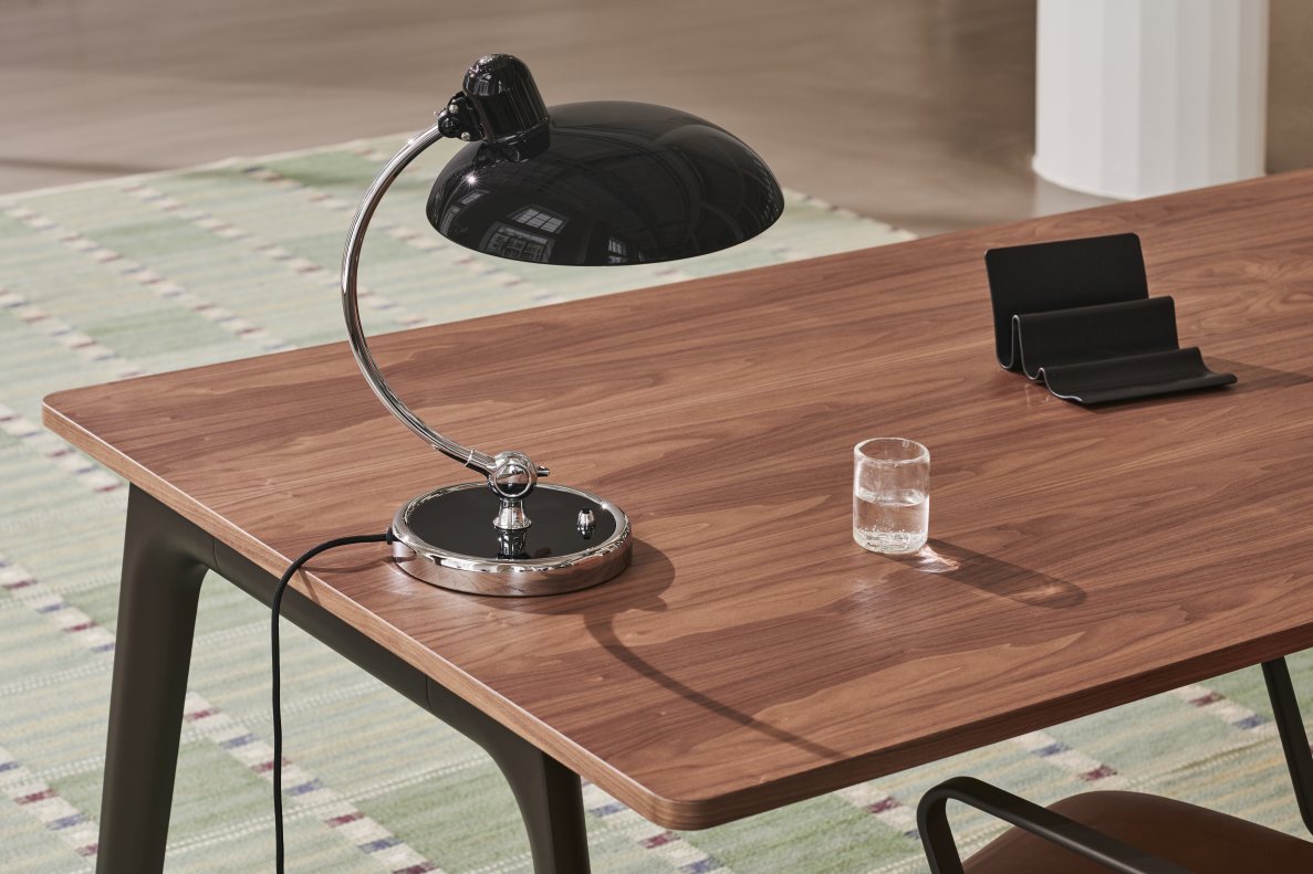 Pluralis Tisch Fritz Hansen