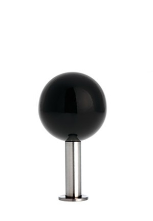 Schwarzer Dots Wandhaken von Schönbuch: Moderner Kleiderhaken mit runder Kugel und Metallhalterung.